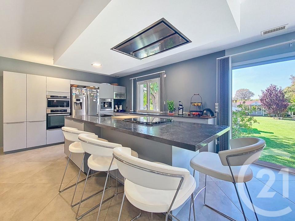 Mouries, Provence-Alpes-Côte D'Azur 13890, Francia