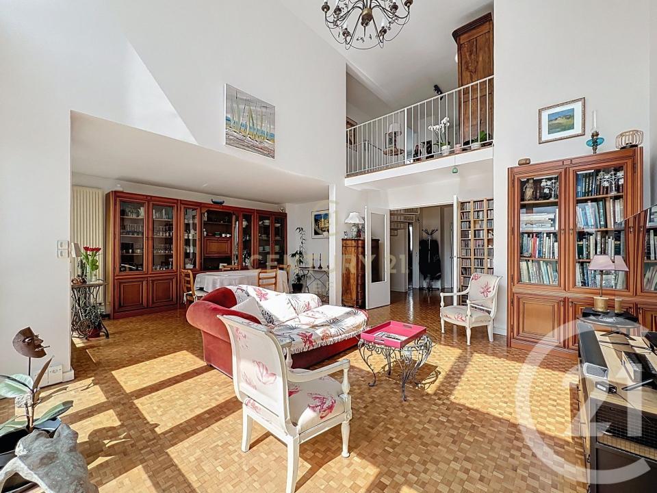 Noisy Le Grand, Isla De Francia 93160, Francia