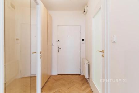 12, Lucemburská, Praha, území Hlavního města Prahy 13000, Czech Republic