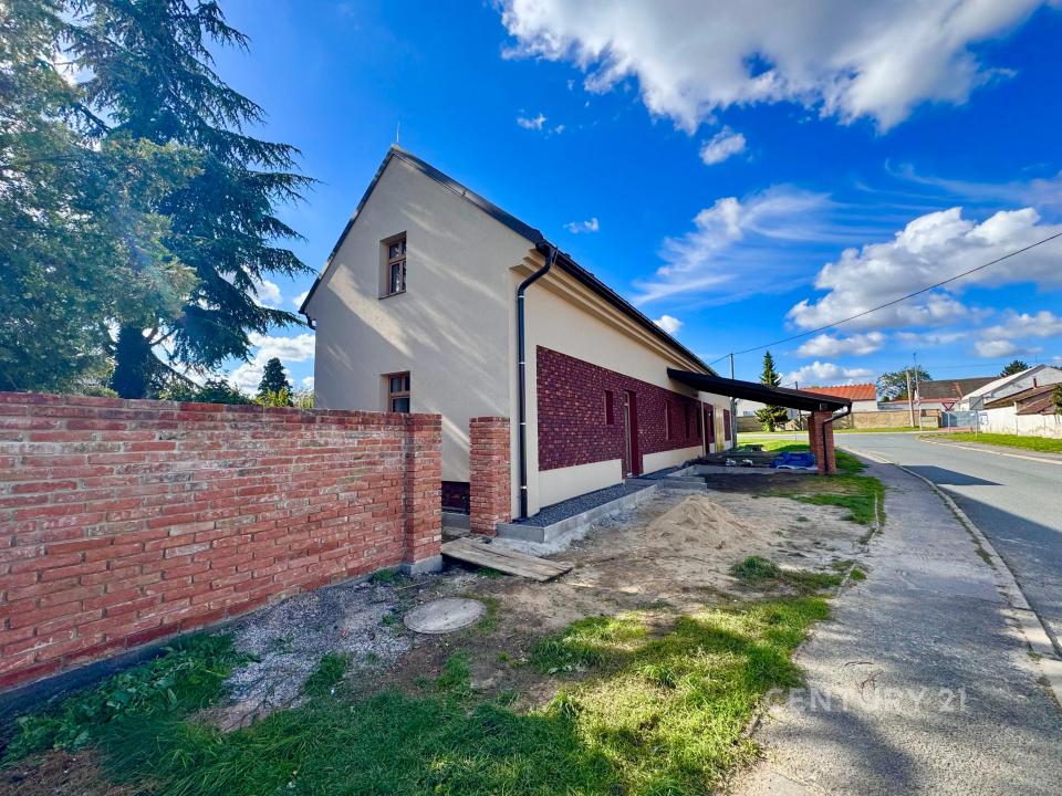 34/1, Libušino náměstí, Libiš, Mělník 27711, República Checa