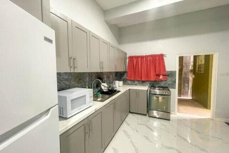 Hilltop View, Luxury Apartment (Ground), St.George West Indies, גרנדה 