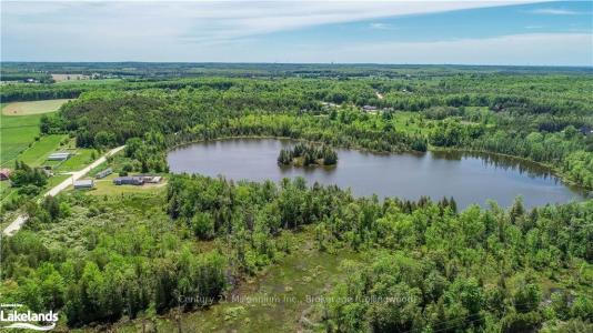 123 HIGHLAND DRIVE, West Grey, Ontario N0C 1H0, Canadá