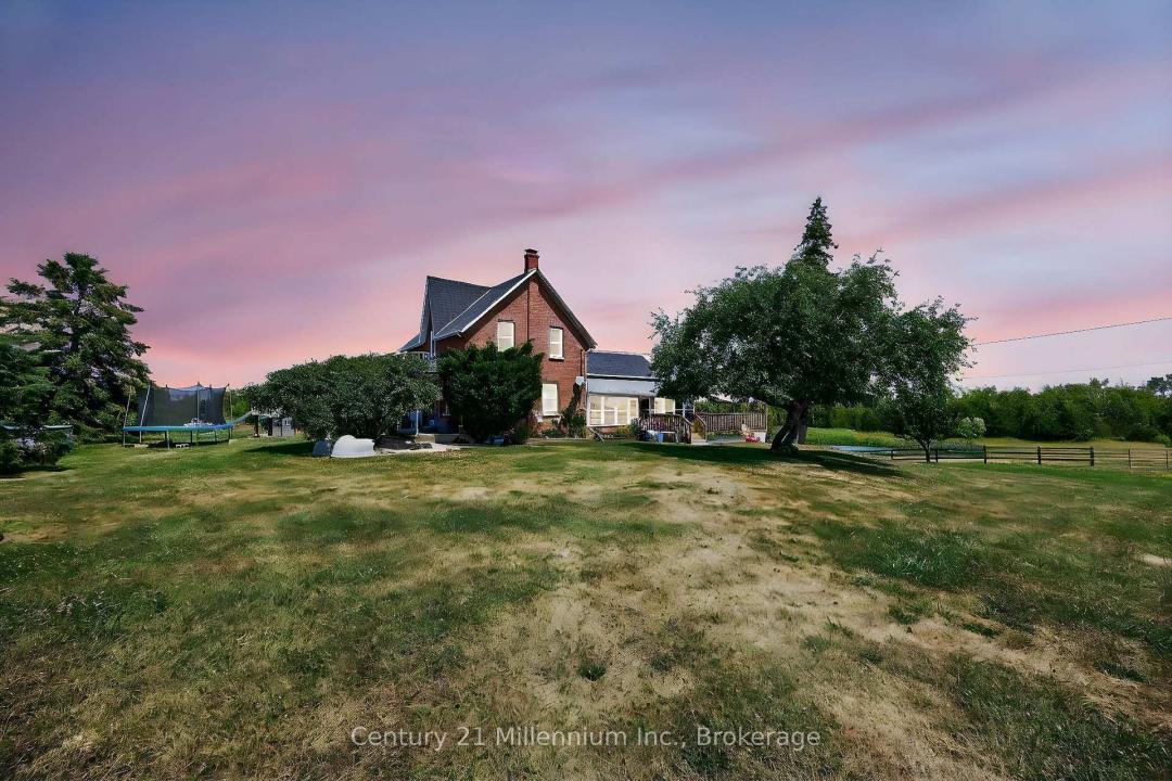 1617 42 COUNTY ROAD, Clearview, Ontario L0M 1S0, Canada