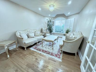 192 COVENT CRESCENT, Aurora, Ontario L4G 6P9, Canada