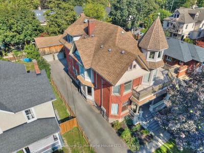 8 MONTEBELLO PLACE, St. Catharines, 安大略省 L2R 6B6, 加拿大