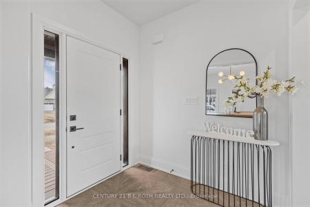 8 CLYDESDALE COURT, Oro-Medonte-, オンタリオ L0K 1E0, カナダ