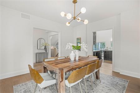 8 CLYDESDALE COURT, Oro-Medonte-, オンタリオ L0K 1E0, カナダ