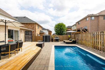 106 LAURENDALE AVENUE, Georgina, Ontario L4P 4E8, Kanada