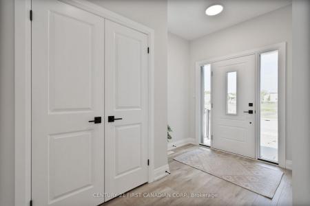 113 ATKINSON STREET, North Middlesex, Ontario N0M 1A0, Canadá