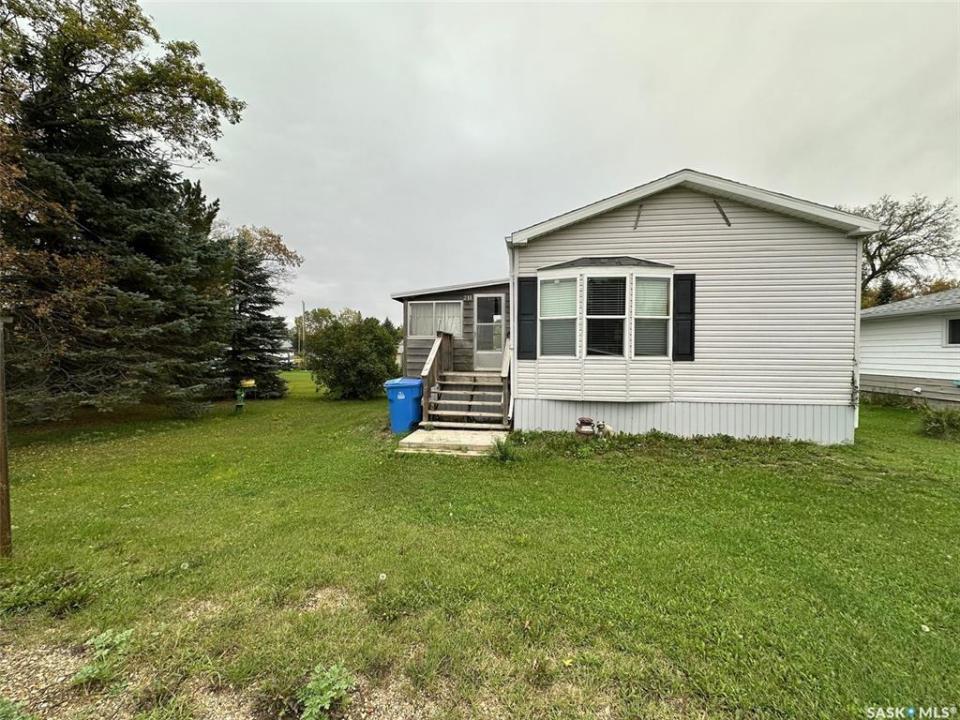 211 NORTH STREET, Stoughton, Saskatchewan S0G 4T0, Canadá