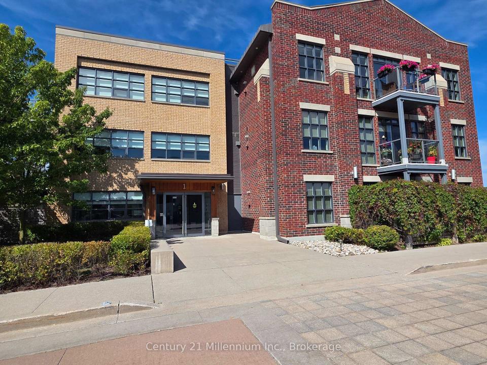 1 SHIPYARD LANE, Collingwood, Ontario L9Y 0W2, Canada