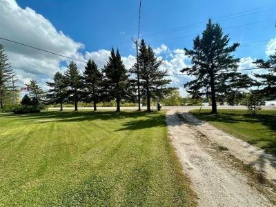 1089 BREEZY POINT ROAD, St Andrews, Manitoba R1A 2A7, Canada