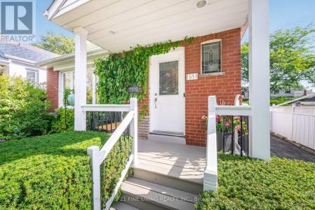 151 BROOKLAWN AVENUE, Toronto (cliffcrest), オンタリオ M1M 2P8, カナダ