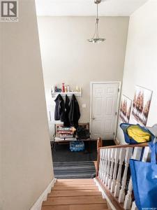 516 5TH AVENUE W, Meadow Lake, Saskatchewan S9X 1A9, Kanada