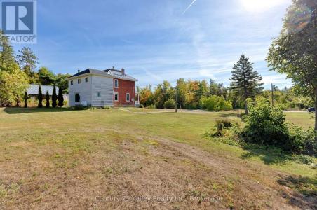 12699 LANARK ROAD, Greater Madawaska, Ontario K0J 1H0, Canadá