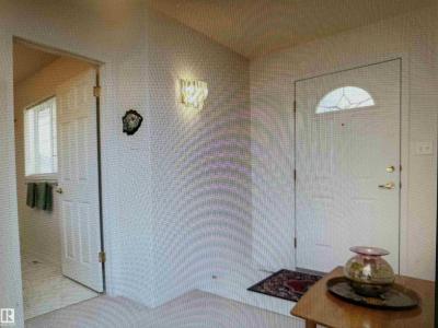 7 CRANFORD WAY, Sherwood Park, Alberta T8H 5W5, Canada