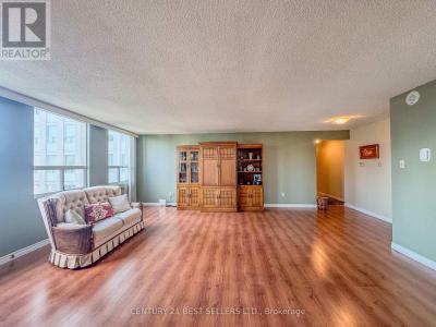 3650 KANEFF CRESCENT, Mississauga (mississauga Valleys), Ontario L5A 4A1, Canada