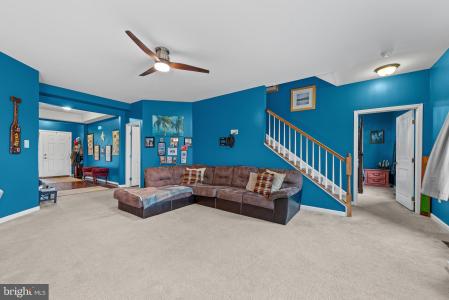 44 Tollerton Trail, Falling Waters, Virgínia Ocidental 25419, Estados Unidos