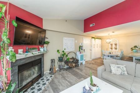 34 Genoble Rd, Montville Twp., New Jersey 07045, USA