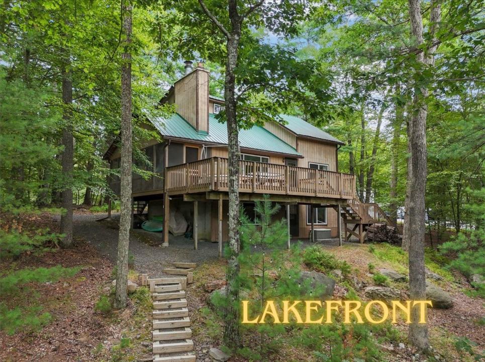 148 Lake Shore Drive, Dingmans Ferry, Pensylwania 18328, USA