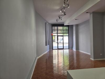 1449 W Fullerton Avenue, Chicago, 伊利诺斯州 60614, 美国