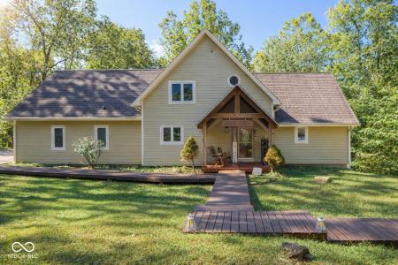 9007 Agate Avenue, Nashville, Indiana 47448, USA