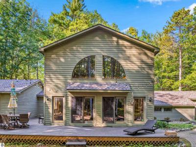 6993 NW Aarwood Road, Rapid City, ミシガン 49676, アメリカ合衆国