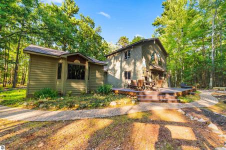 6993 NW Aarwood Road, Rapid City, ミシガン 49676, アメリカ合衆国