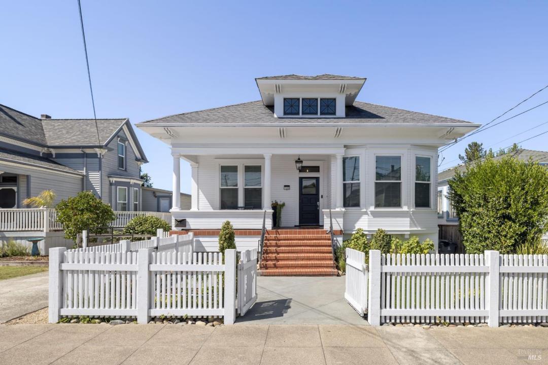 744 B St, Petaluma, California 94952