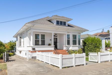 744 B St, Petaluma, California 94952
