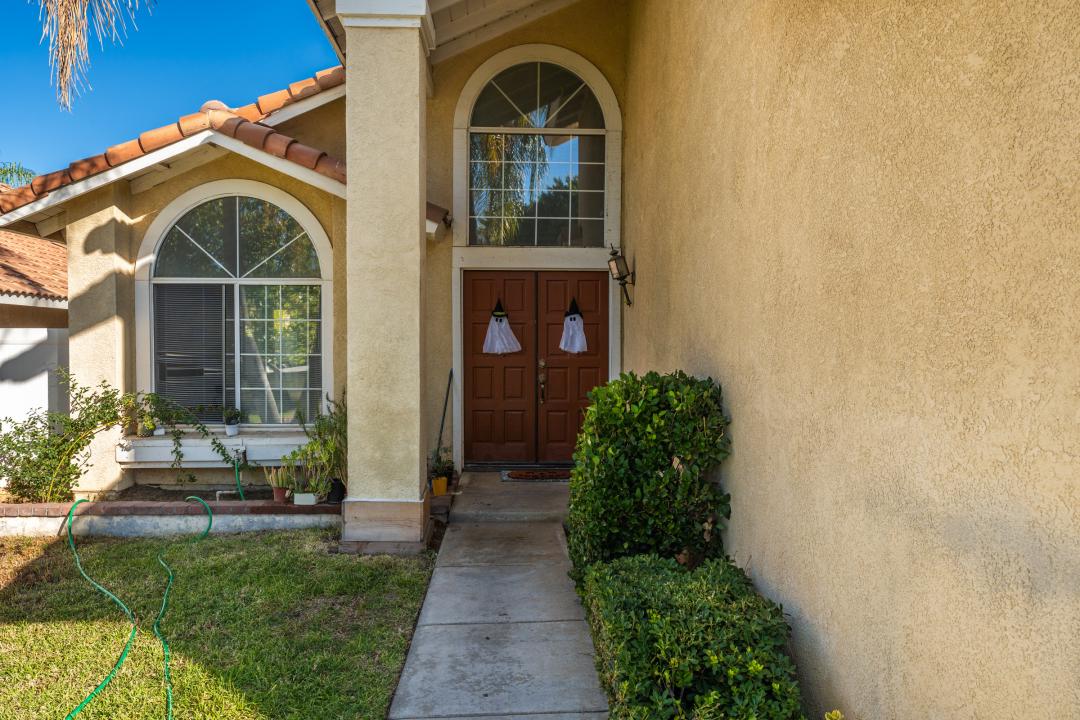 10189 Via Apolina, Moreno Valley, California 92557