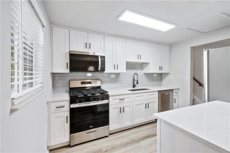 6734 Graves Mill Drive, Norcross, Georgia 30093, USA