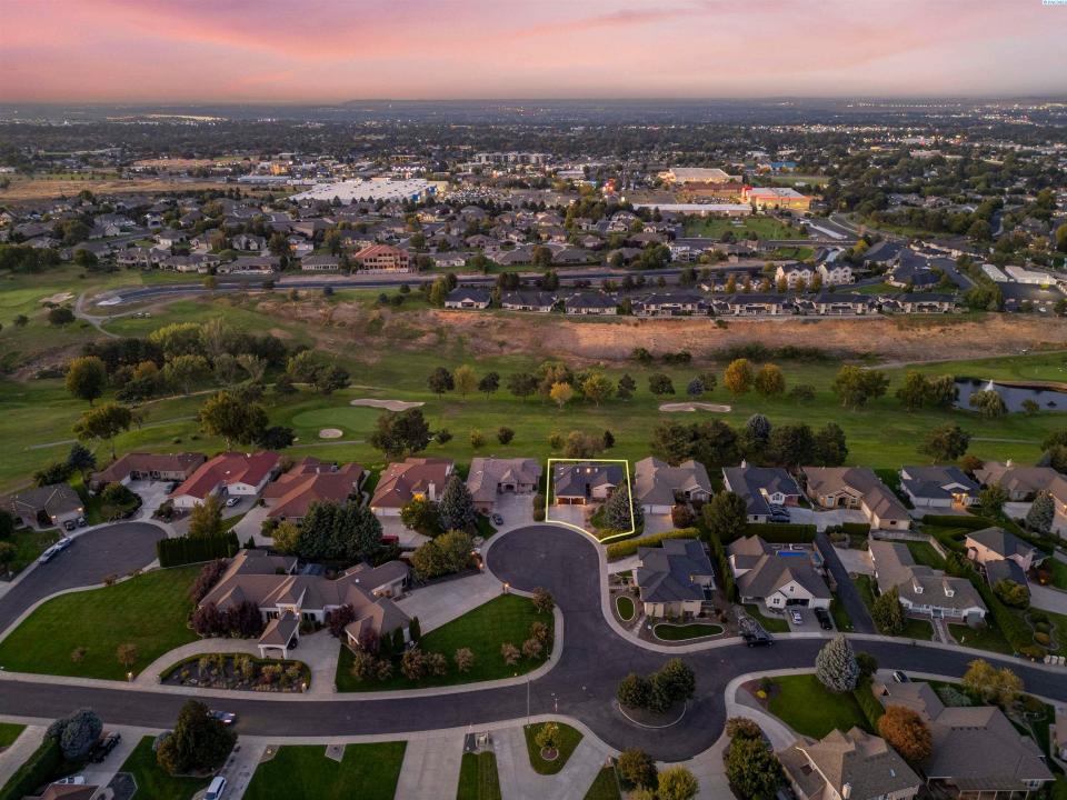 3501 S Quillan Ct, Kennewick, ワシントン 99337, アメリカ合衆国