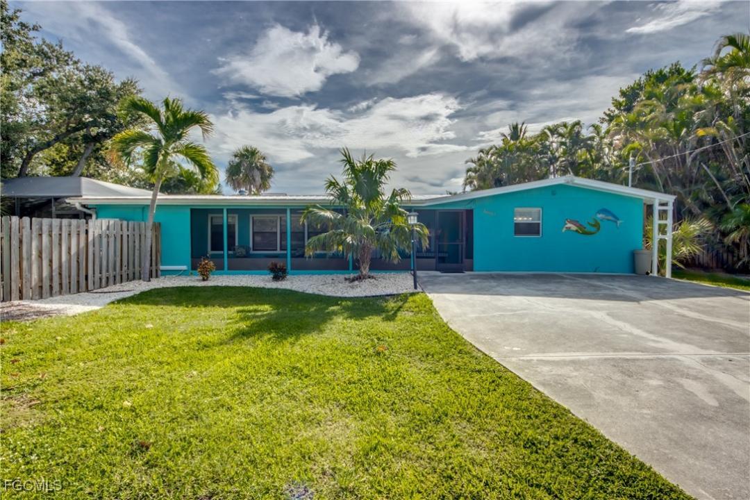 2660 Date Street, St James City, Florida 33956