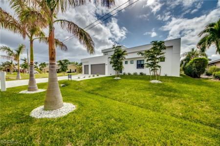 2622 SW 46th Terrace, Cape Coral, Florida 33914, USA