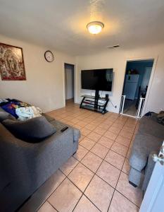 826 1st Street, Livingston, Califórnia 95334, Estados Unidos