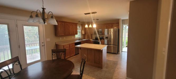 104 Oak Crest Dr, Tennessee Ridge, Теннесси 37178, Соединенные Штаты