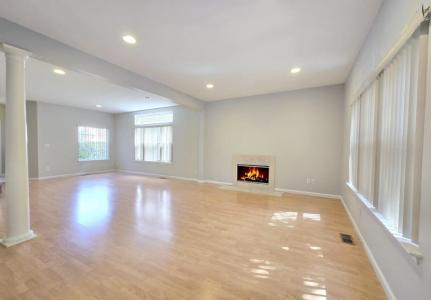 19 Sunflower Ridge Road, S. Setauket, New York 11720, Stati Uniti