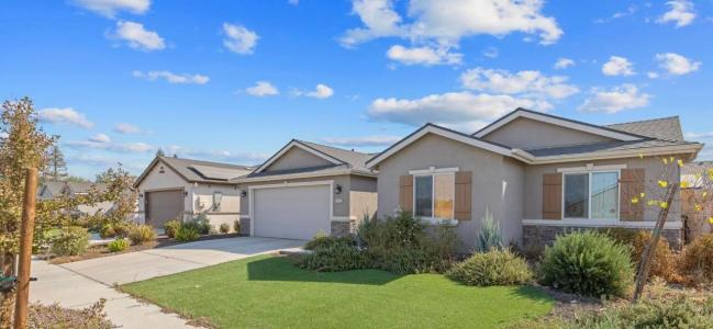 2435 Vintage Place, Hanford, Californie 93230, États-Unis