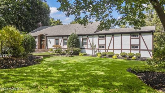 11 Goldsmith Drive, Holmdel, New Jersey 07733, USA