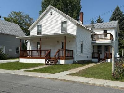 28 Hamilton Place, Richford, Vermont 05457, USA