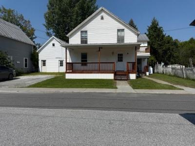 28 Hamilton Place, Richford, Vermont 05457