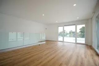 Almada, Setubal 2815-891, Portugal