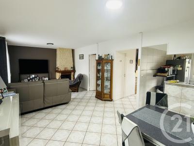 Ris Orangis, Île-de-France 91130, Francia