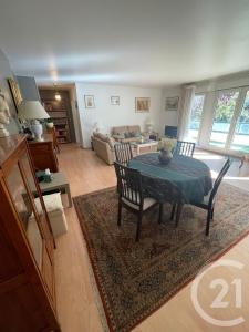 Nogent Sur Marne, Île-de-France 94130, Francia