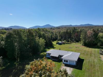 3041 Cross Road, Jay, Vermont 05859, USA