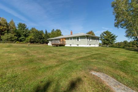 3041 Cross Road, Jay, Vermont 05859, USA
