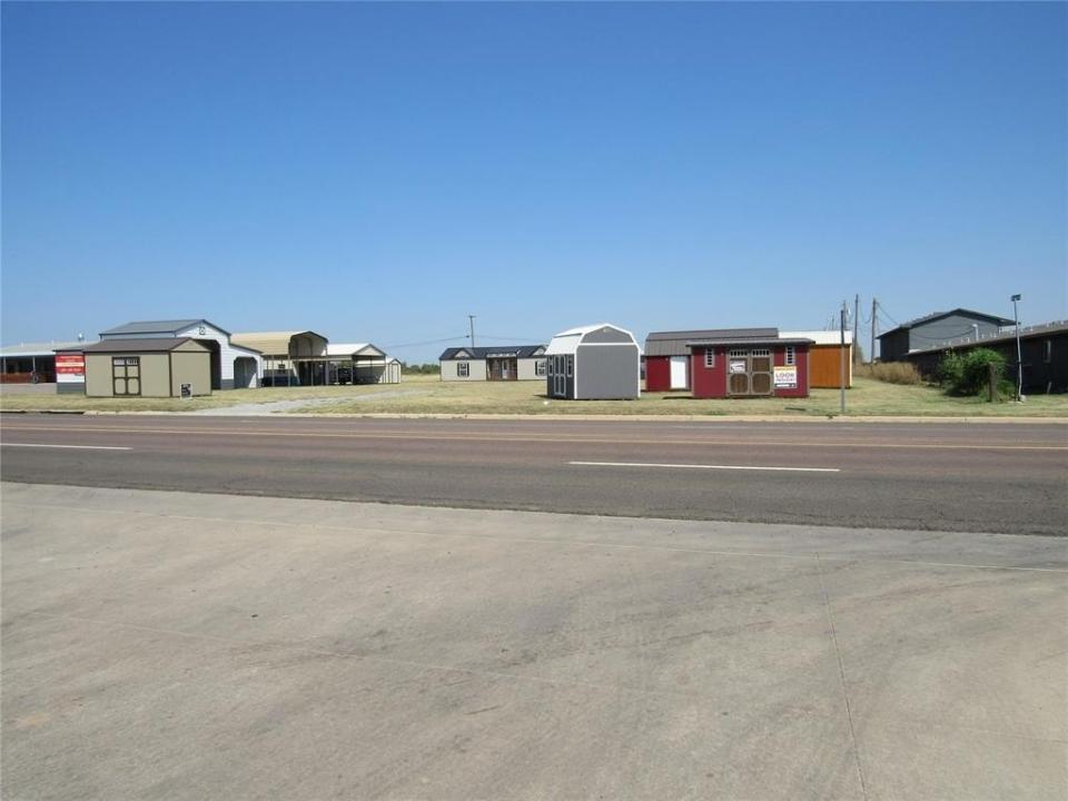 2115 E Broadway Street, Altus, Oklahoma 73521