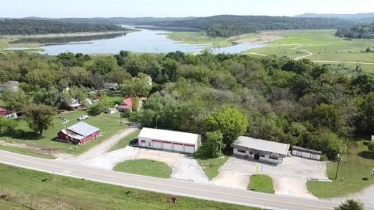 106 14th ST, Lead Hill, Arkansas 72644, USA