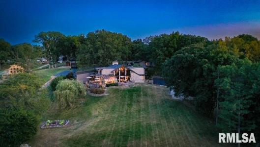 15558 E Kenabeck Trail, 古巴, 伊利諾州 61427, 美國